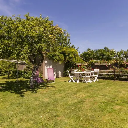 Location Saisonniere: Cosy Avec Jardin Clos, Proche Plages Et Parc De Briere, Wifi Inclus! - Fr-1-306-892