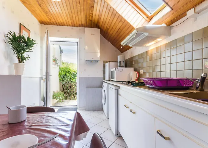 Prázdninový dům Location Saisonniere: Cosy Avec Jardin Clos, Proche Plages Et Parc De Briere, Wifi Inclus! - Fr-1-306-892 *